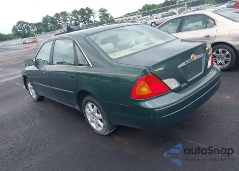 2000 Toyota Avalon Xls z USA, uszkodzony, nr VIN 4T1BF28B6YU036865